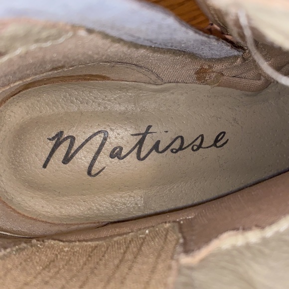 Animal print Matisse ankle booties - Picture 6 of 6